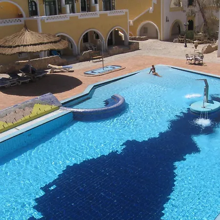 Club El Faraana Reef Resort