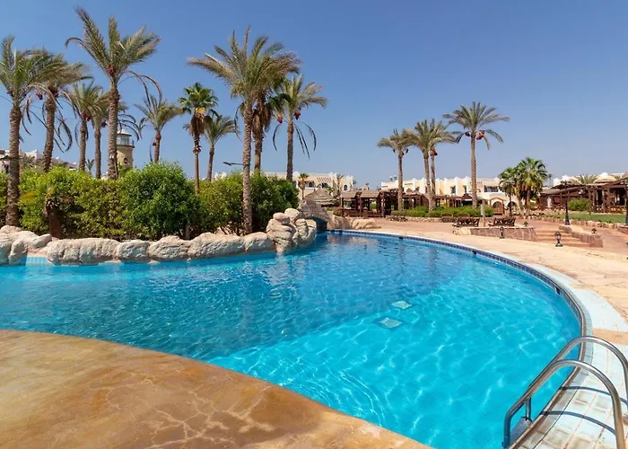 Club El Faraana Reef Resort 4*
