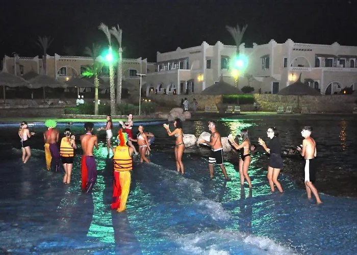 Club El Faraana Reef Resort 4*