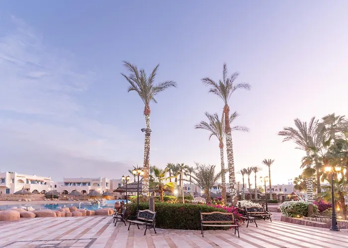 Club El Faraana Reef Resort 4*