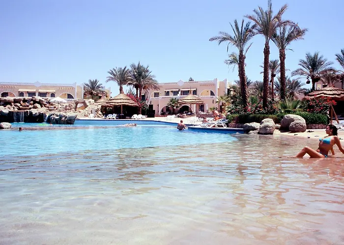 Club El Faraana Reef Resort 4*